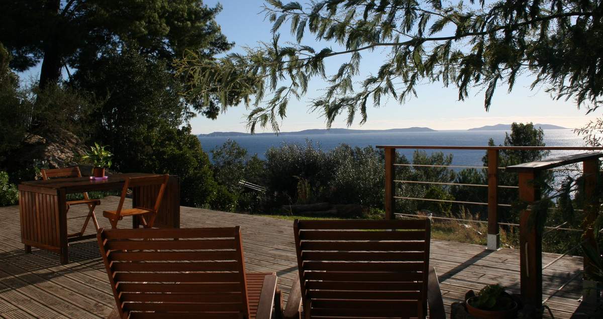 le-rayol-villa-viala-terrasse-vue-est